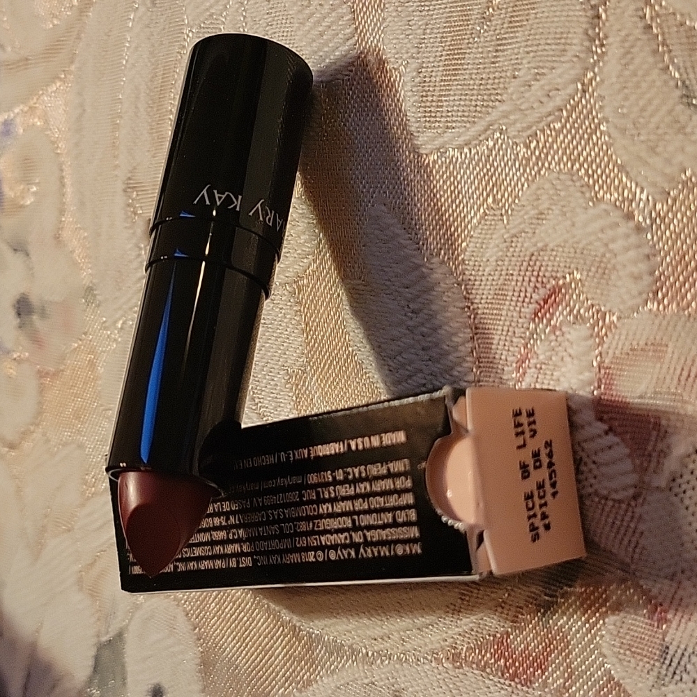 Gel Semi-Matte Lipstick